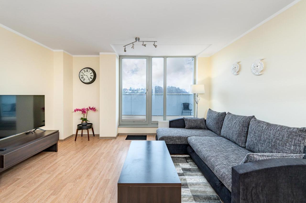 Lovely City Panorama Apartment By Polo Apartments Каунас Екстериор снимка