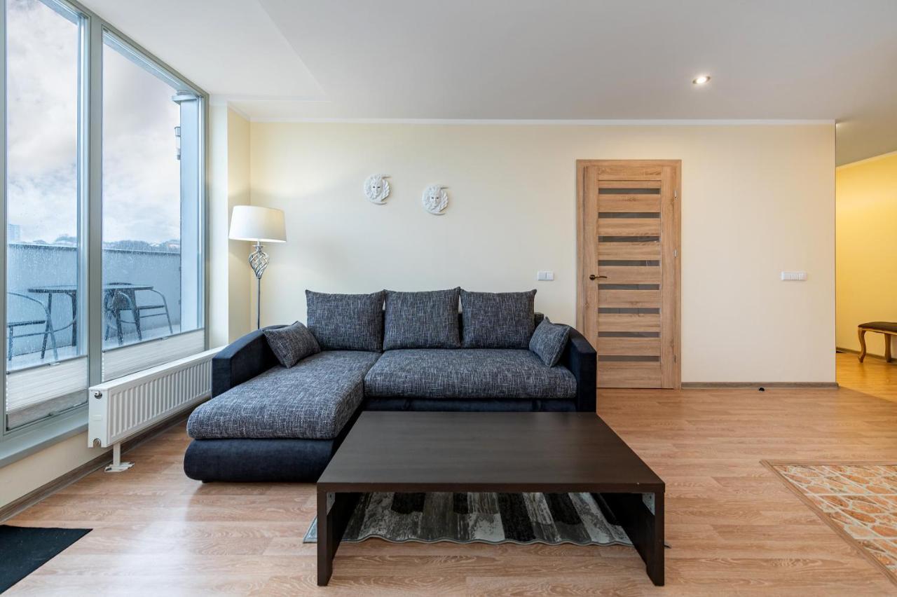 Lovely City Panorama Apartment By Polo Apartments Каунас Екстериор снимка